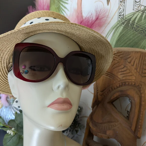 Versace Red Glamorous Oversized Sunglasses Versace 2057 1115 8G – Vintage Frames Company main image 3